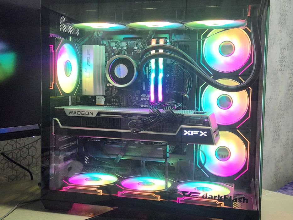 TOP Gaming PC | RX 7900 XTX 24GB 
5 9600X | 32GB DDR5