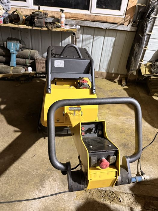 Placa compactoare wacker Neuson 768 kg diesel