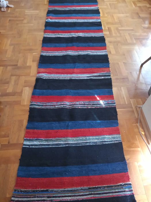 Нови ръчно тъкани черги