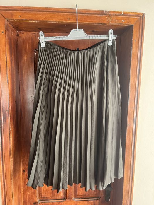 Плисирана пола Massimo Duitti