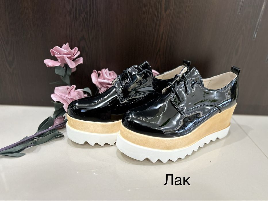 Дамски обувки на платформа улекотени, много удобни!