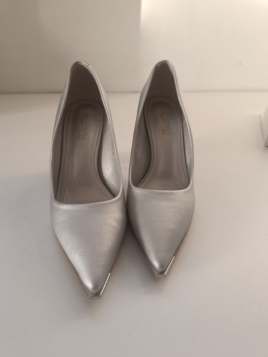 Туфли сатылады 8000 теңге!