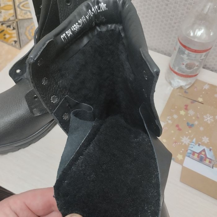 Берцы новые продам