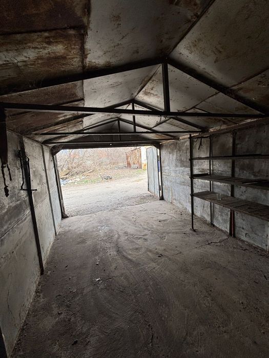 Продам гараж 280000