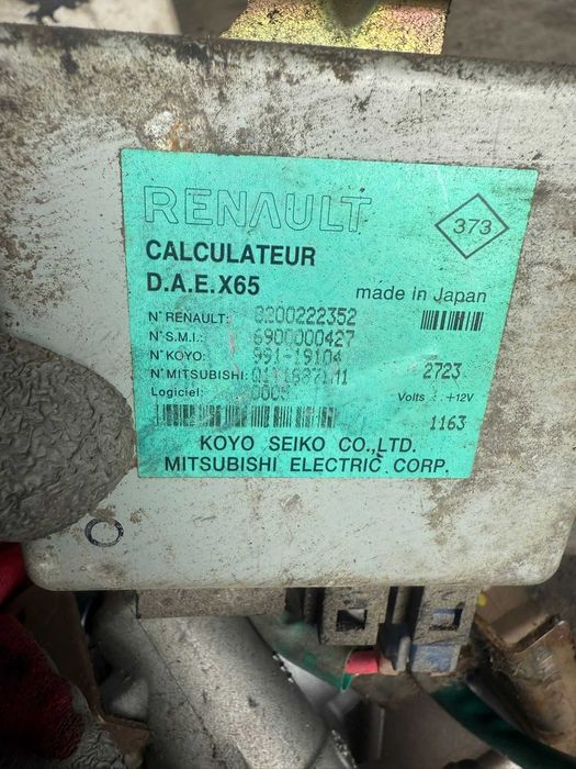 Кормилна колона за Renault Scenic 2 / Clio 2 / Megane 3 Fluence