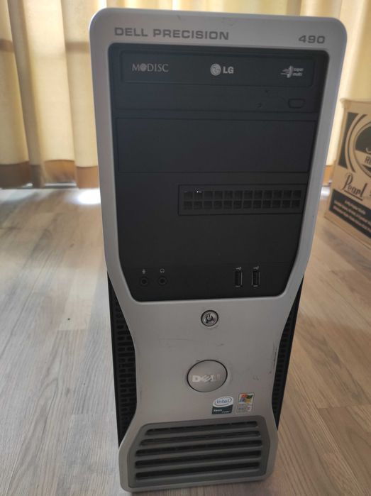 Компютър Dell Дел прецижън precision 490