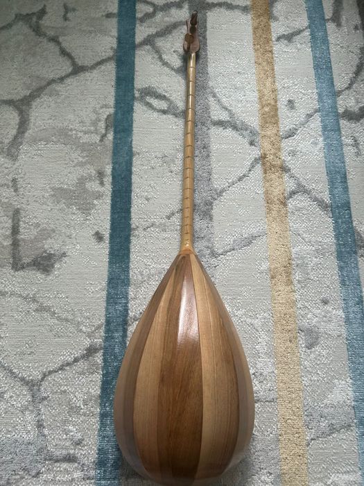 Продается Домбыра Б/У