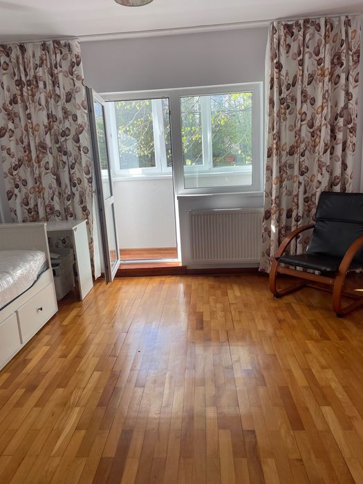 Inchiriez apartament 2 camere, Sector 3, Bvd.,Decebal