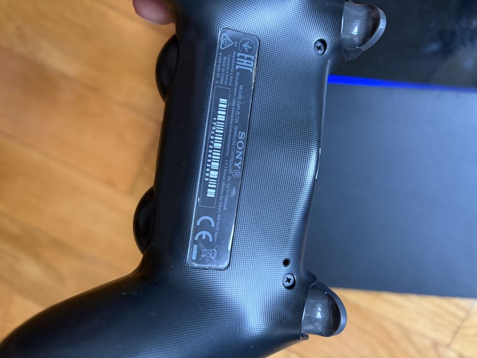 Consolă Sony PlayStation 4 500Gb, 1 controler, 3 jocuri