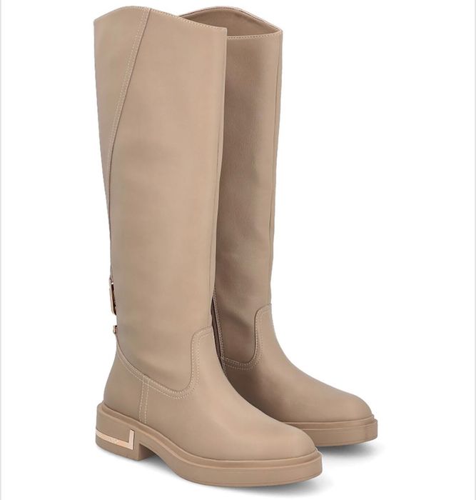 Нови и оригинални ботуши Liu Jo