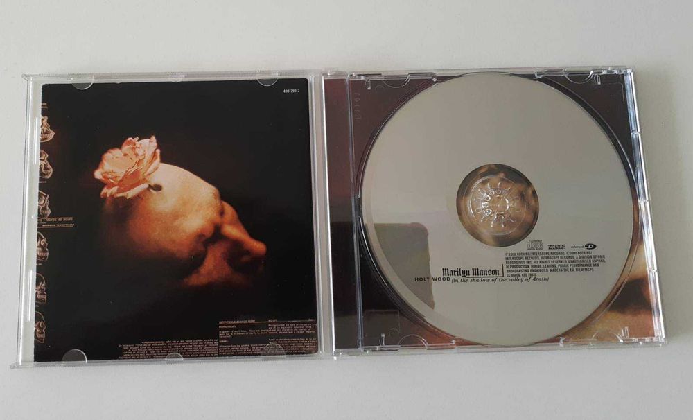 Оригинални Дискове CD-та на албуми с музика на Мерилин Менсън ( Marilyn Manson)