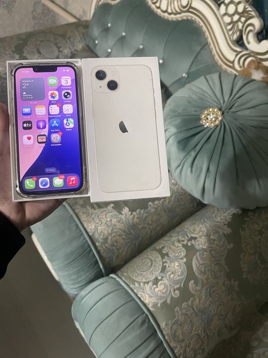 Продам телефон Айфон 13 128 Идеальный