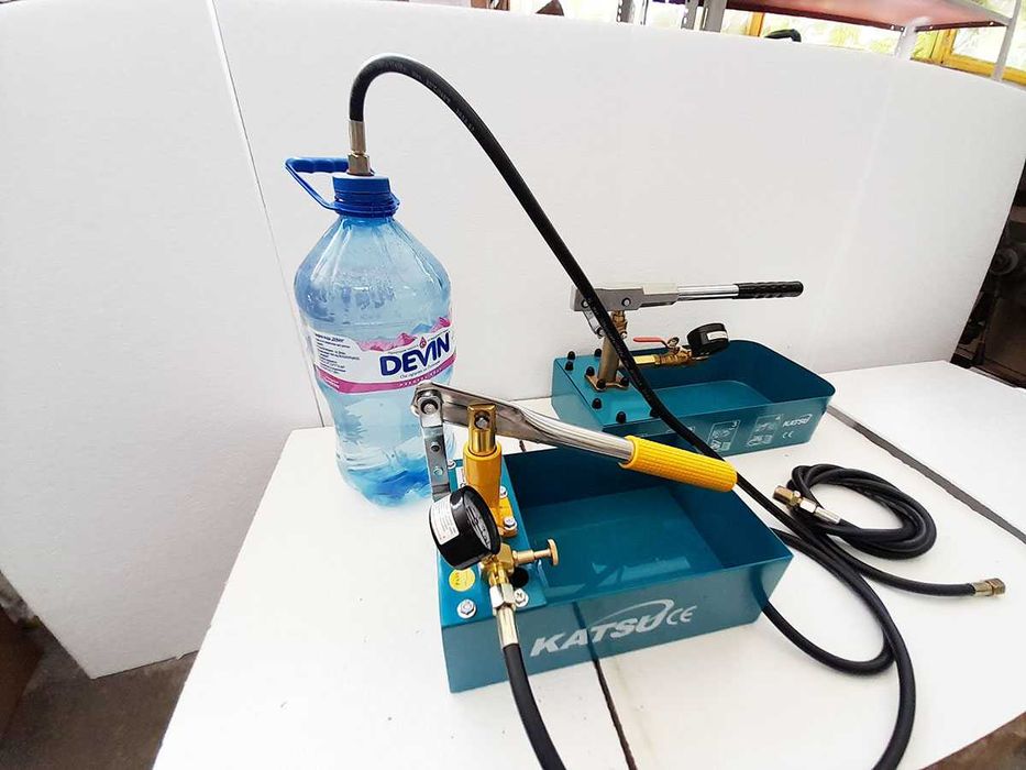 Нова Ръчна помпа за изпитване на налягане /водна проба/ 50 бара