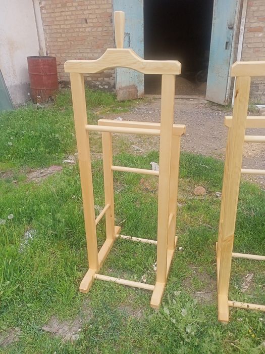 Veshilka yogʻochdan yasalgan