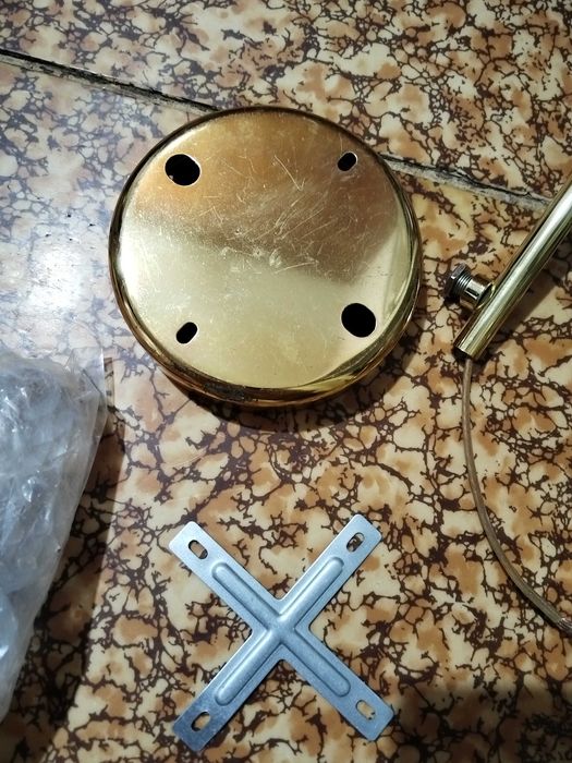 Лампа настенная б/у