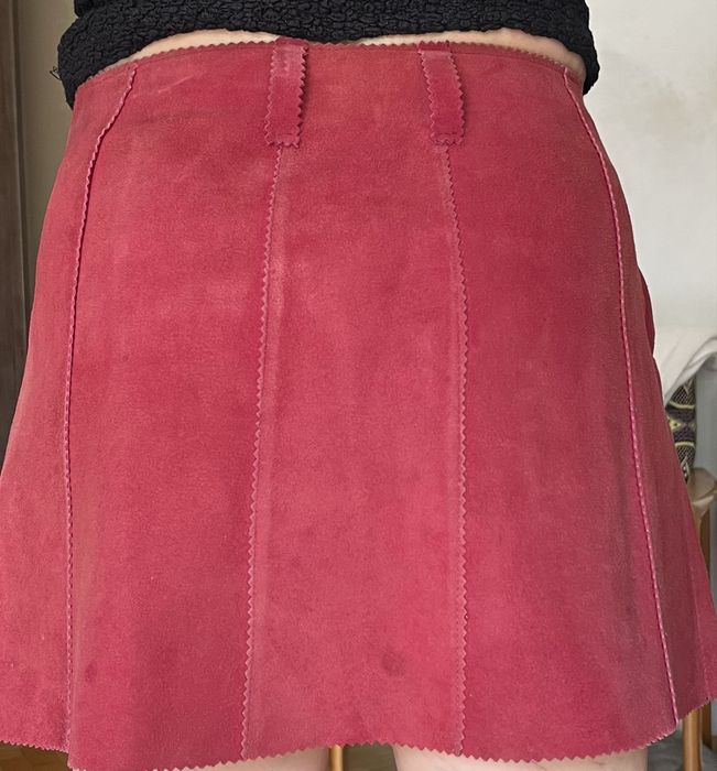 Дамска велурена пола