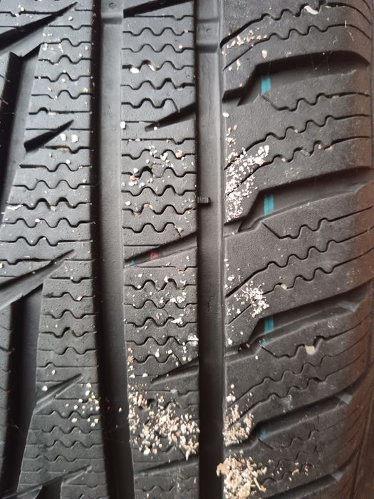 Гуми с джанти зимни
