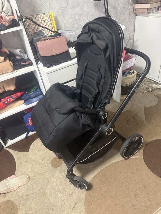 Продам коляску от 0 до 3 лет
