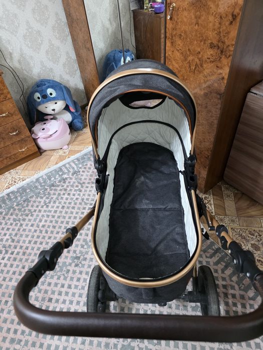 Продам коляску Ining Baby (б/у) 10 тыс , есть торг .