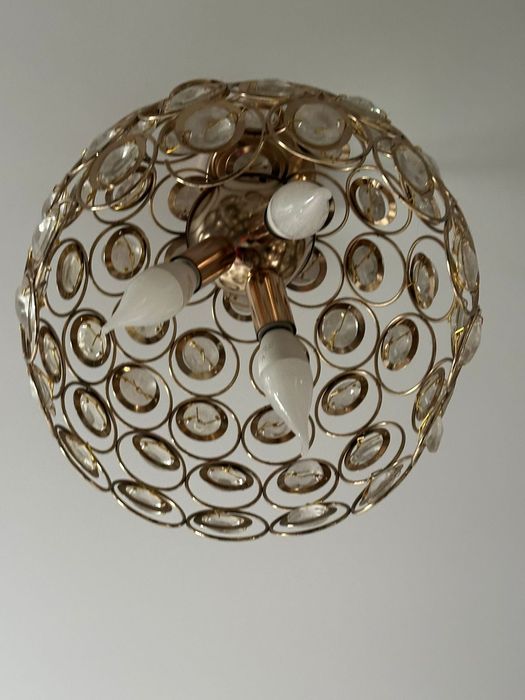 Продам люстры срочна