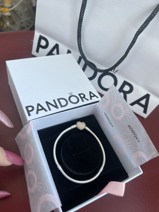 Bratara Pandora noua