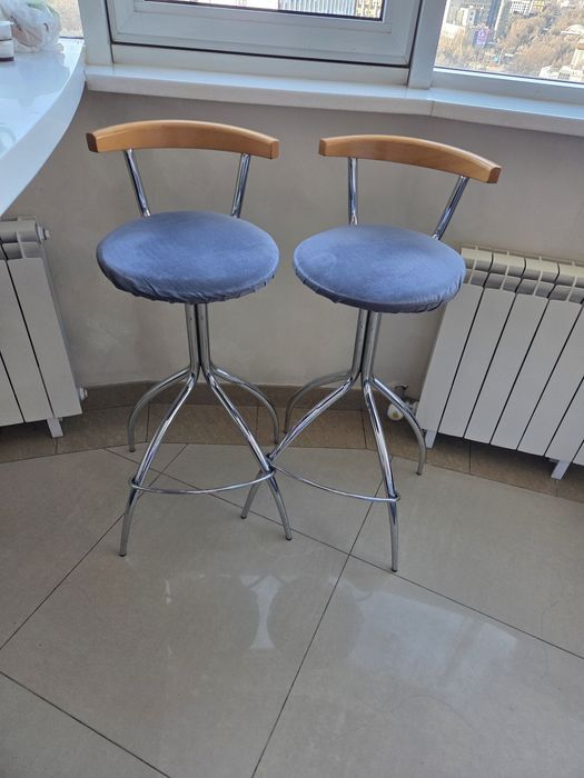 Два барных стула