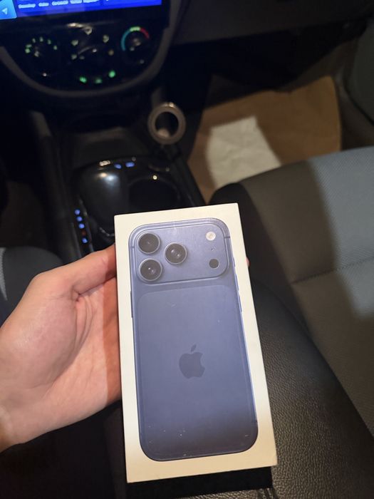 Продается iPhone 17 pro 256