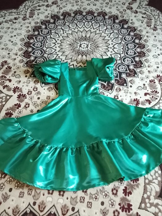 Vecherniy ko'ylak qizlar uchun