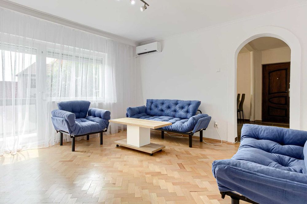 Inchiriez apartament 3 camere zona Piata Mihai Viteazul Arad