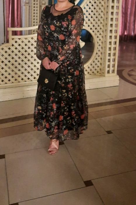 Продам платье в отличном состоянии