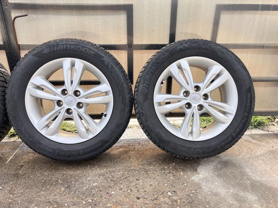Jante aliaj 5x114,3 R17 Hyundai cu anvelope 225/60 M+S