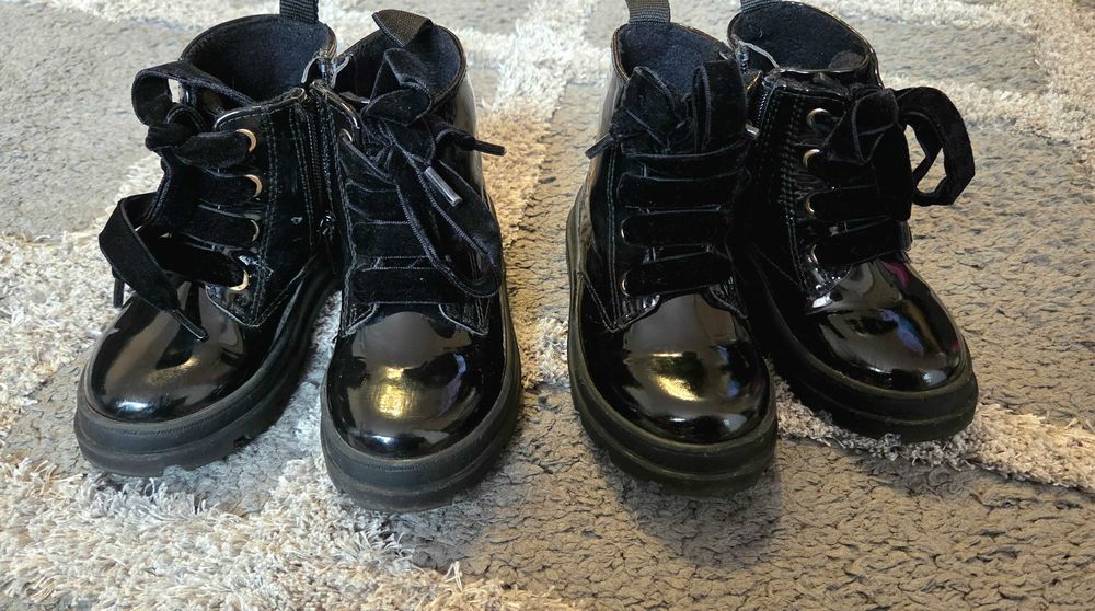 Черни детски боти H&M р-р 24