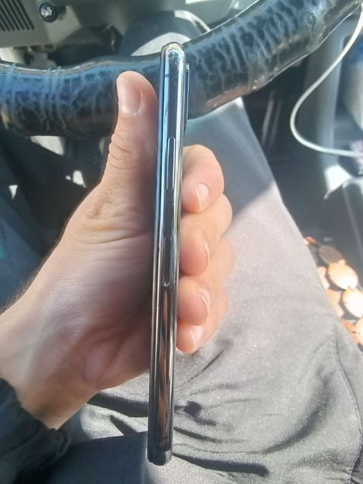 Iphone x 64 gb aybi yuq narmalni tel