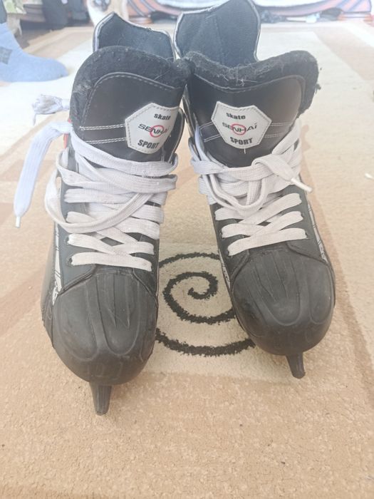 Продам коньки германские