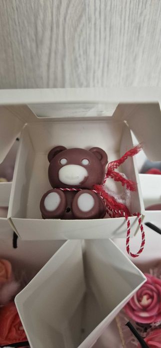 Martisoare handmade din ceara de soia