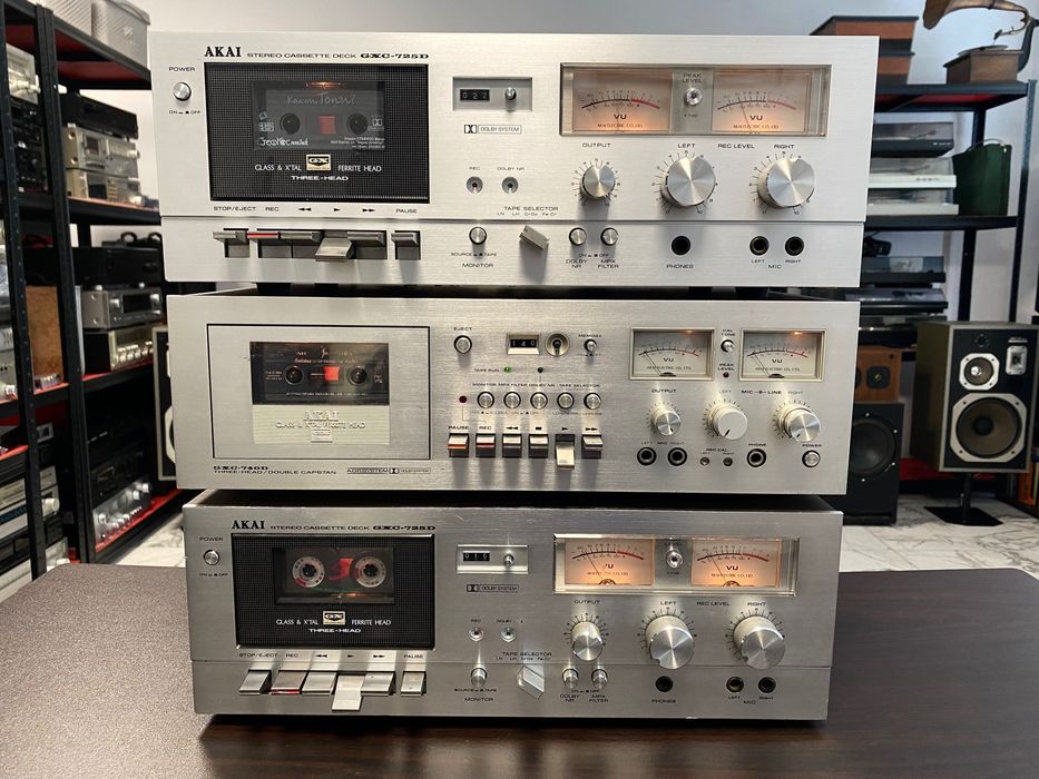 Лот Триглави Декове AKAI