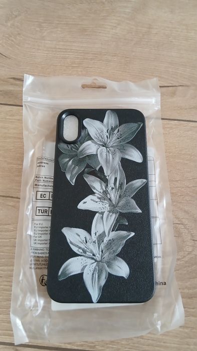 Продам чехол iPhone XS