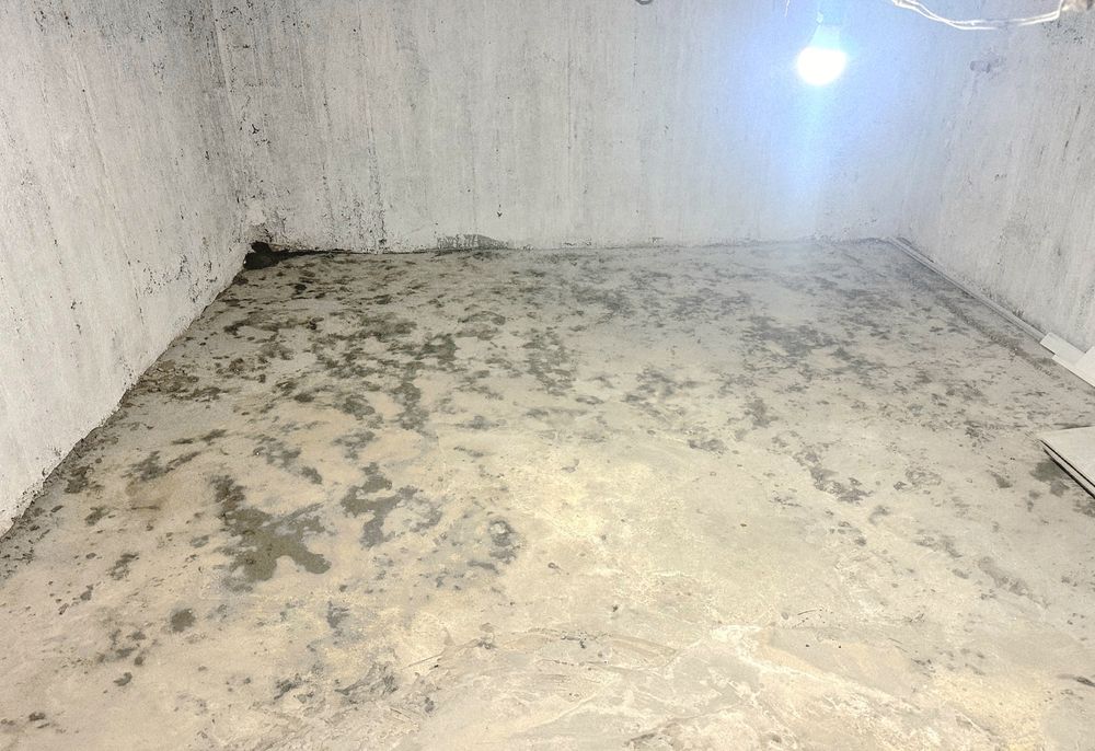 Apartament 2 camere, decomandat, spatiu depozitare 12 m2, renovat, izolat exterior, centrala termica, Micro 5