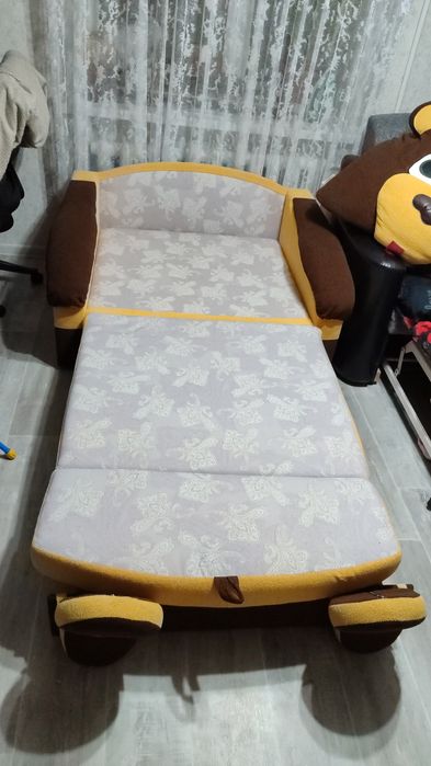 Продам детское кресло кровать .