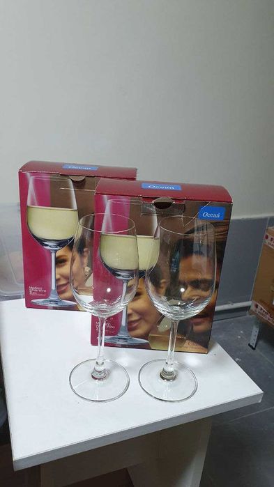 Хрустальные бокалы для вина