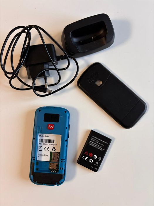 Telefon mobil seniori taste mari USB C