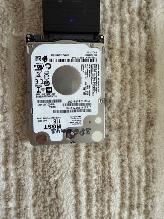 Продам жесткий диск. Hdd 1tb, 2.5