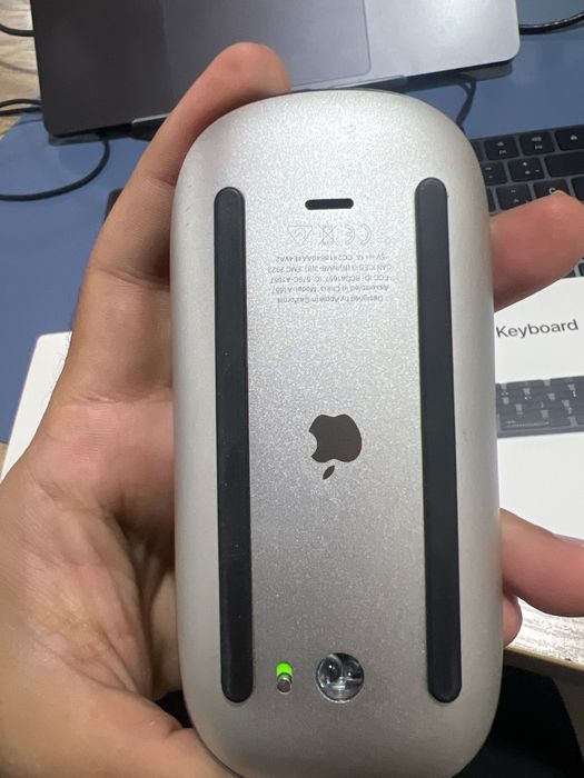 Apple Magic Keyboard va Apple Magic Mouse