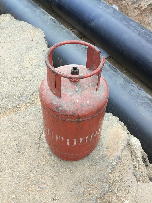 Продам газ балон