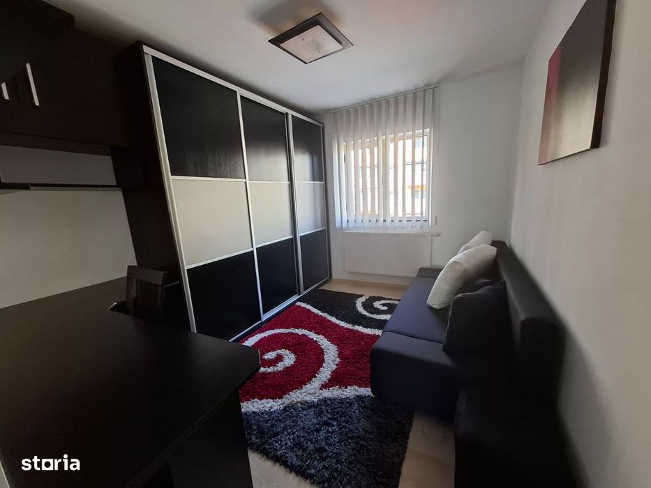 Str. Hortensiei – chirie apartament cu 3 camere, decomandat, etaj 1