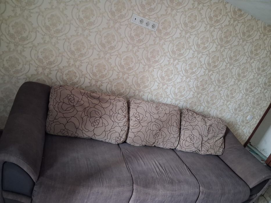 Продам отличный диван