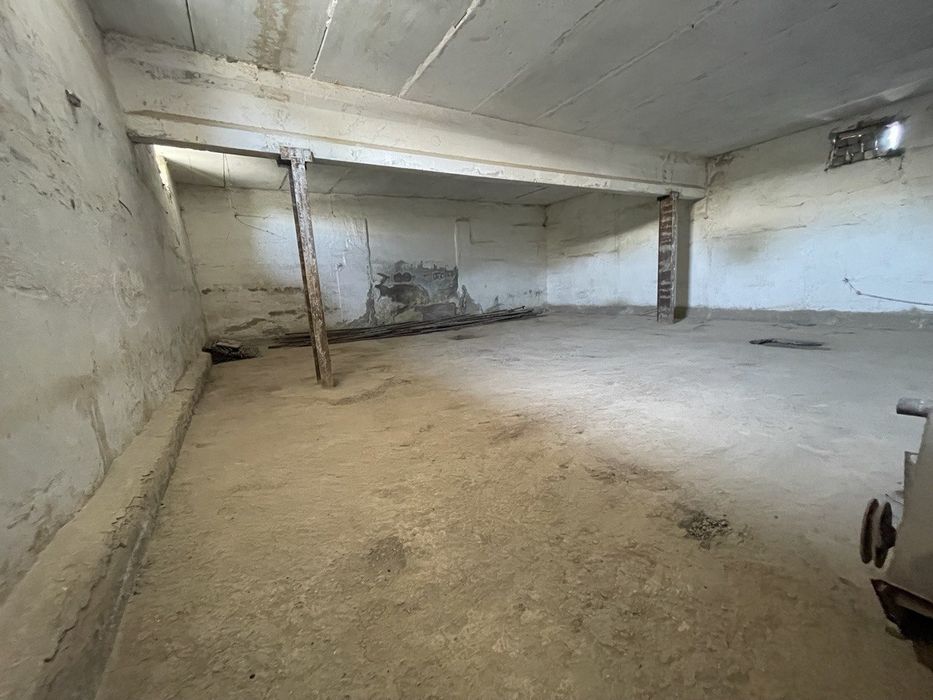 Байткургонда нотурар жой сотилади