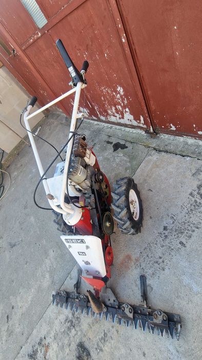 Vând Cositoare Kawasaki cu tocător de crengi