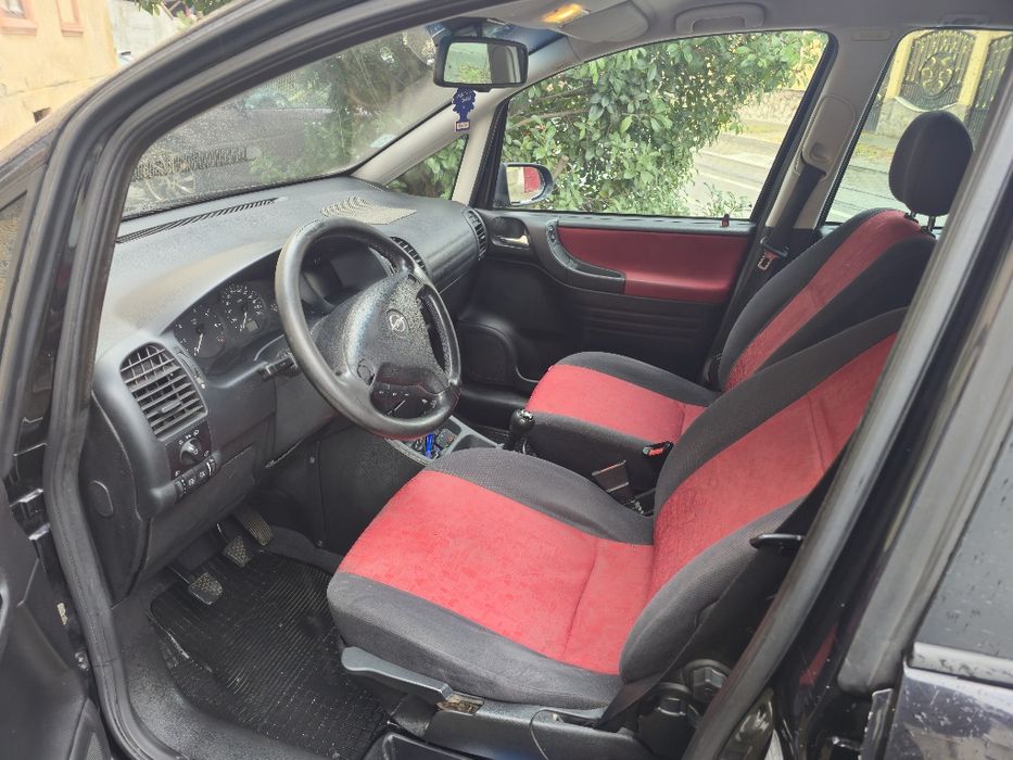 Vând Opel Zafira-A din 2002 1.8 înmatriculat