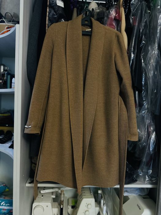 Продам пальто Massimo Dutti